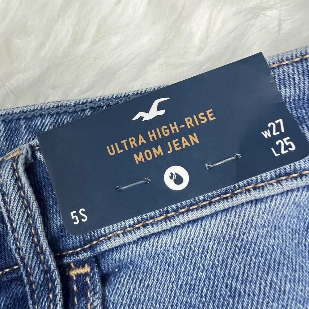 👖NWT🤩 |•HOLLISTER•| Ultra High-Rise Mom Jeans Flowers Size 5 Short 27x25👖 - Picture 7 of 12